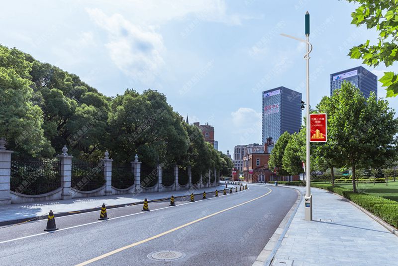 LED燈桿屏04.jpg 智慧燈桿LED燈桿屏