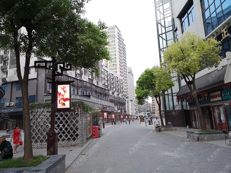 案例圖片 漢正街智慧燈桿升級改造LED燈桿屏成亮點