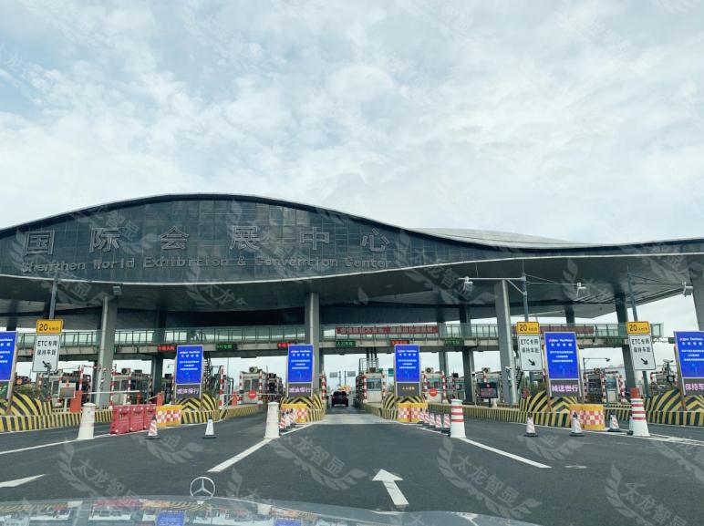 國(guó)際會(huì)展中心-LED廣告機(jī).jpg 國(guó)際會(huì)展中心-LED廣告機(jī).jpg