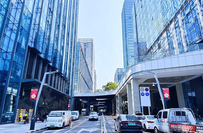 LED燈桿屏,智慧路燈 LED燈桿屏,智慧路燈