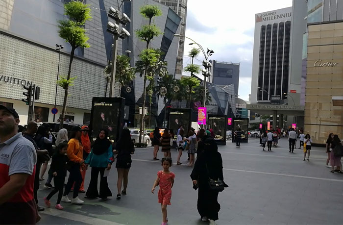 吉隆坡的LED燈桿屏,LED廣告機 吉隆坡的LED燈桿屏,LED廣告機